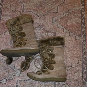 Cozy Brown Fur-Lined Winter Boots